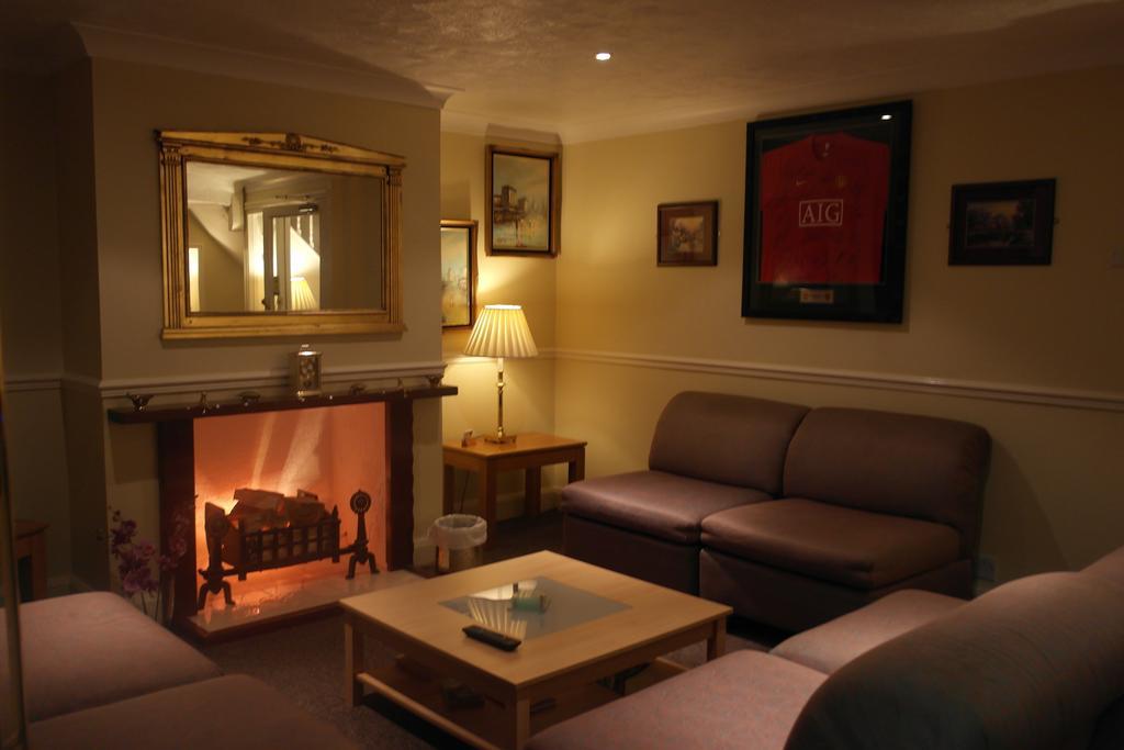Monravon Guest House Holyhead Extérieur photo