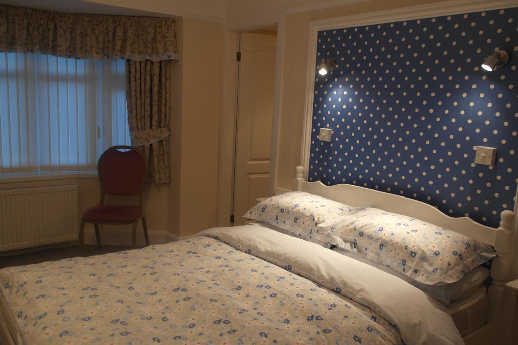 Monravon Guest House Holyhead Chambre photo