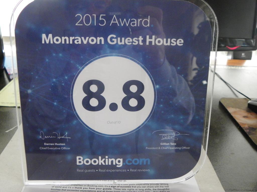 Monravon Guest House Holyhead Extérieur photo